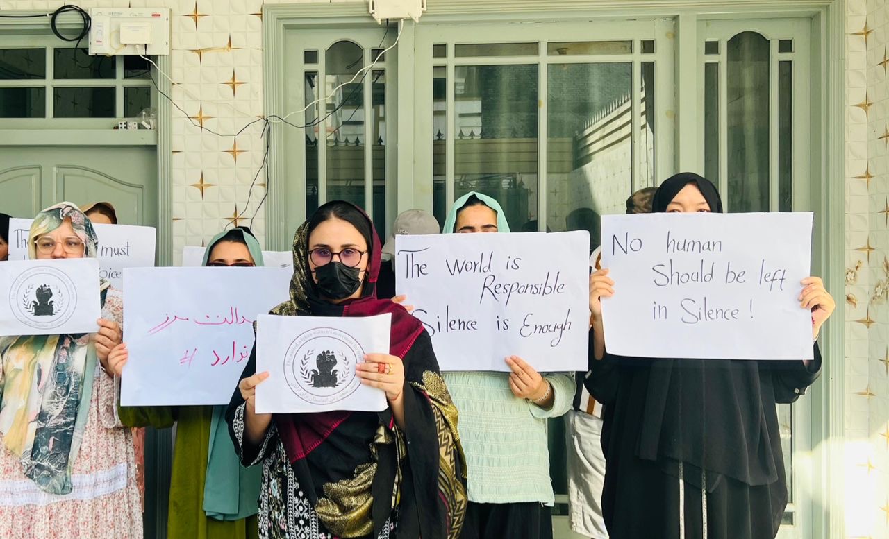 Afghan Women’s Movement Warns of Deteriorating Situation of Refugees in Pakistan